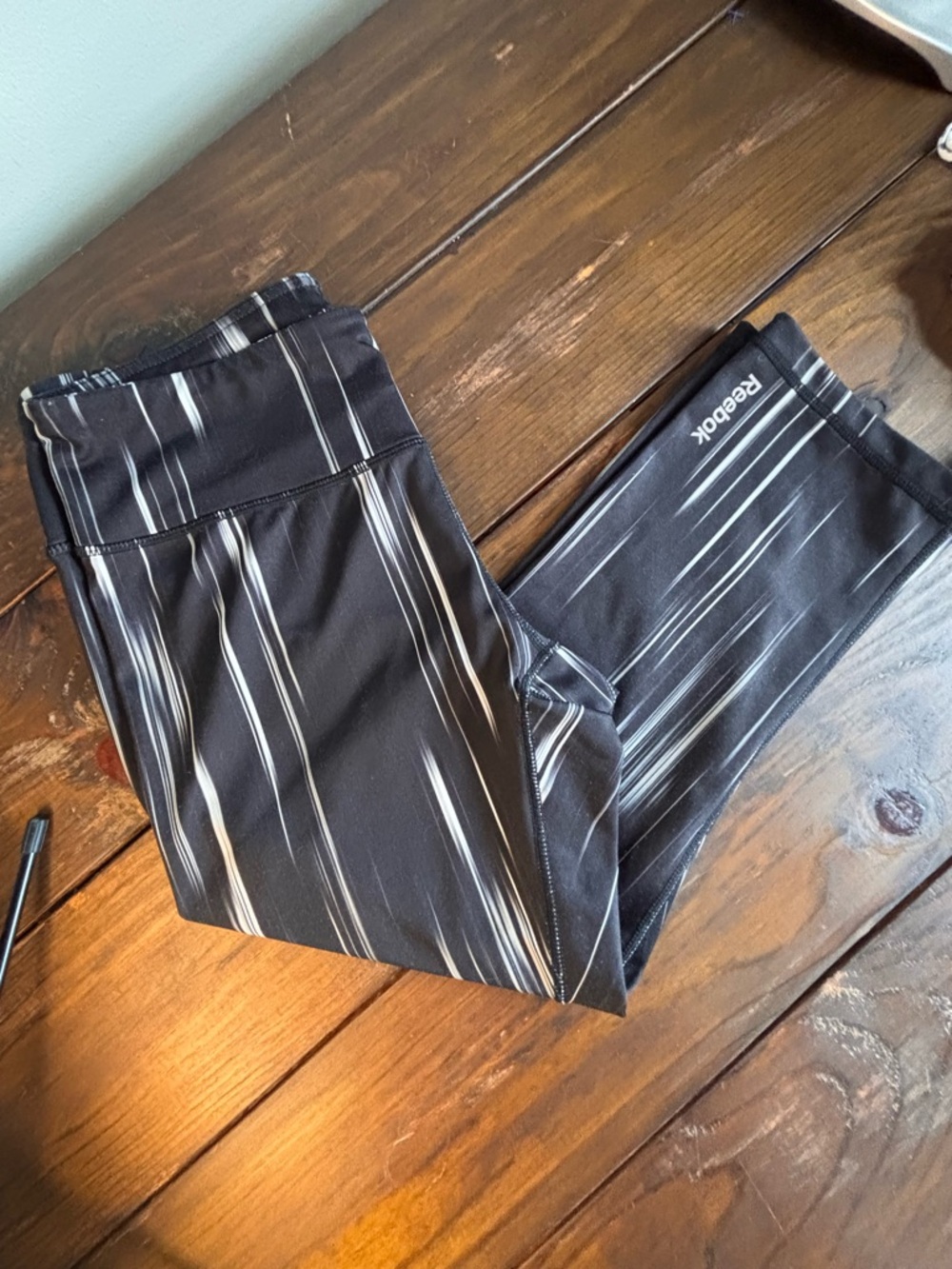 Reebok Leggings Black White Stripe SZ M Athletic